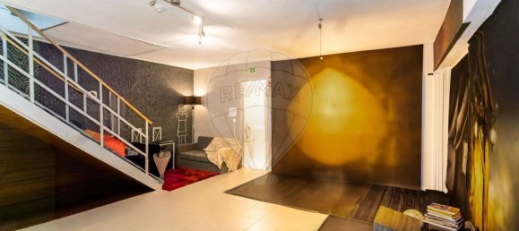 204m² Commercial property in Setubal, Portugal No. 75187 9