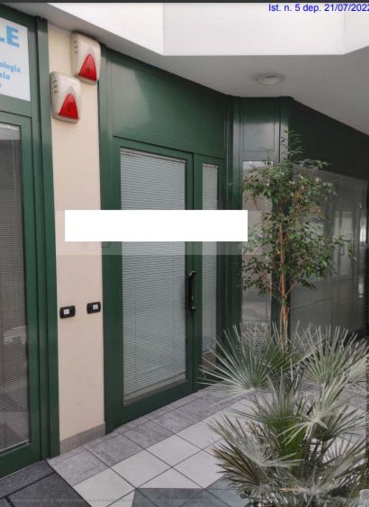 Gewerbliche Immobilie in Parabiago, Italy 88m², Nr. 154510