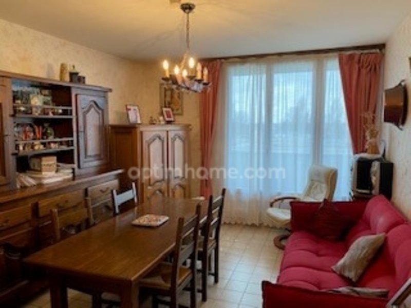Apartamento de 2 dormitorios en Fleury-les-Aubrais, France No. 85831