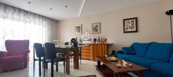 Квартира с 2 спальнями в Алькамо, Италия № 172207 4