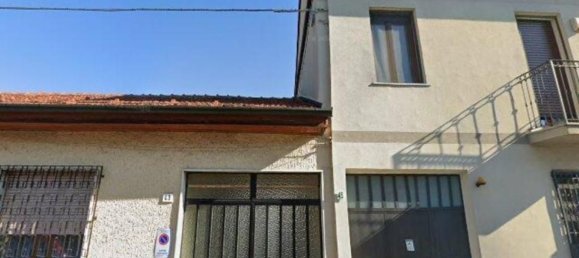 5 bedrooms Apartment in Grugliasco, Italy No. 379371 19