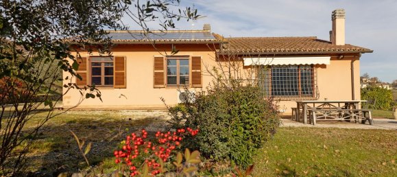 5 rooms Villa in San Venanzo, Italy No. 167929 3