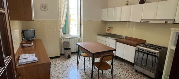 Квартира с 4 спальнями в Лоано, Италия № 334725 5