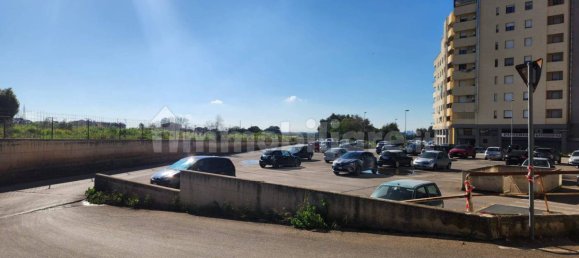 Квартира с 5 комнатами в Таранто, Италия № 342307 10