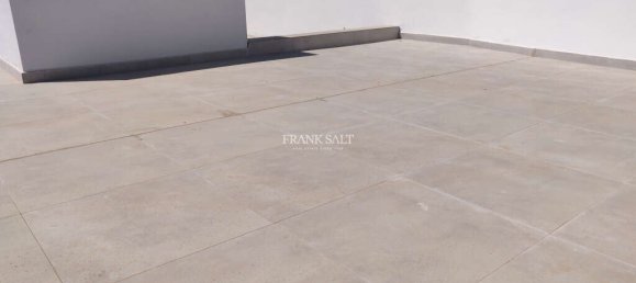 Tienda en Mosta, Malta 240 m² No. 13407 2