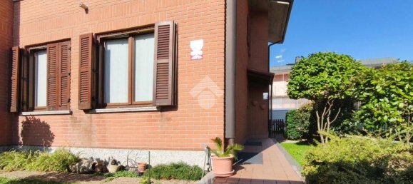 Villa de 3 dormitorios en Cormano, Italy No. 263542 6