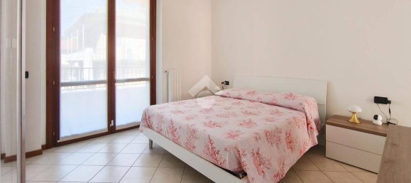 Villa de 3 dormitorios en Cormano, Italy No. 263542 28