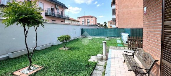 Villa de 3 dormitorios en Cormano, Italy No. 263542 10