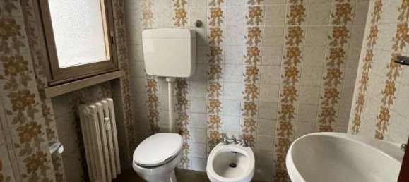 Apartamento de 4 divisões em Mantua, Italy N.º 246768 6