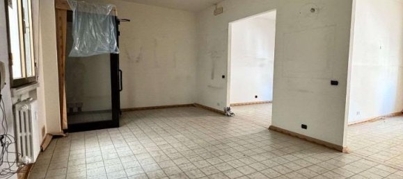 Apartamento de 4 divisões em Mantua, Italy N.º 246768 9