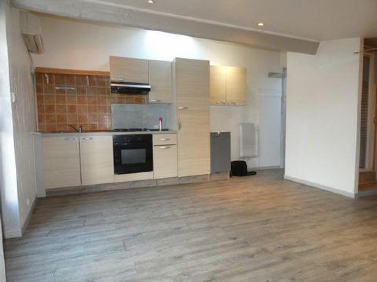 Estudio en Gray, France No. 31135