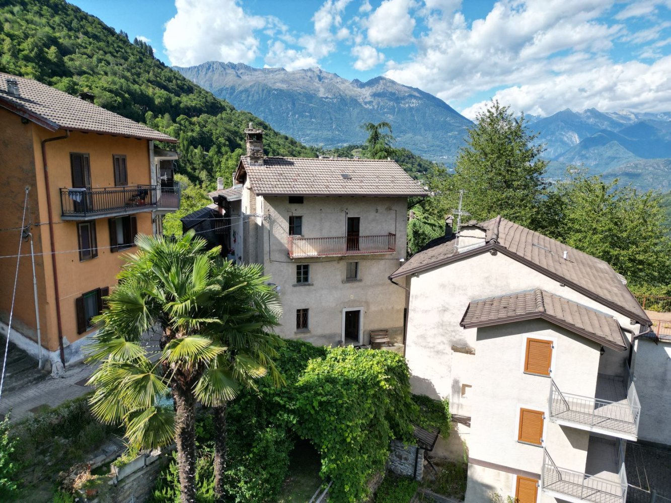 8 rooms House in Cosio Valtellino, Italy No. 268430