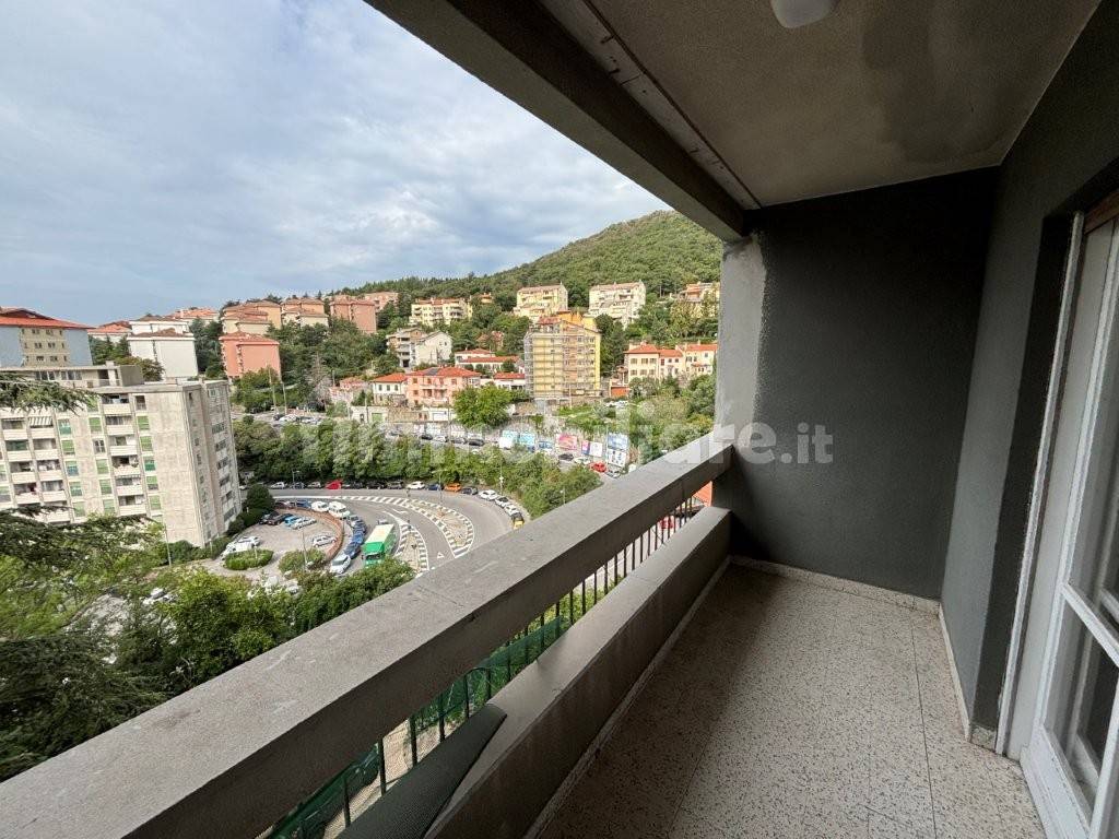 Квартира с 2 спальнями в Триест, Италия № 394413