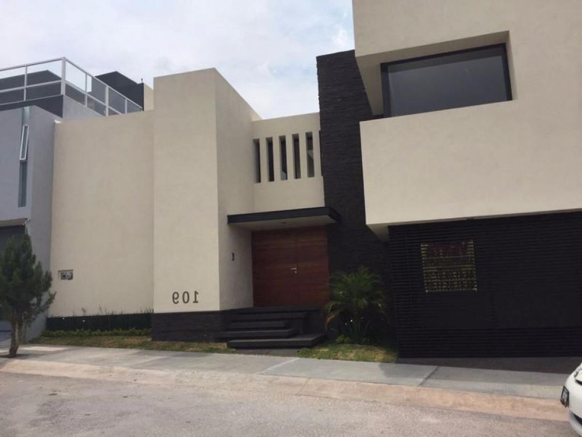 3 bedrooms House in San Luis Potosi, Mexico No. 173652