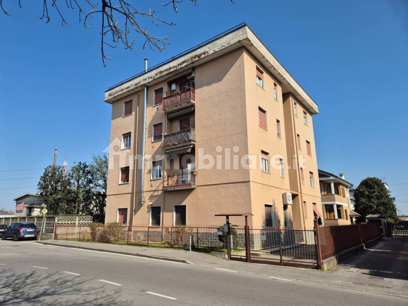 1 chambre Appartement à Nova Milanese, Italy No. 330546