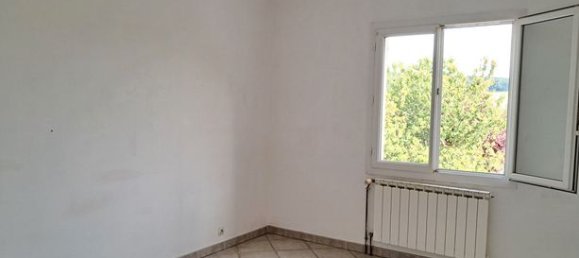 4 bedrooms House in Sens, France No. 310307 2