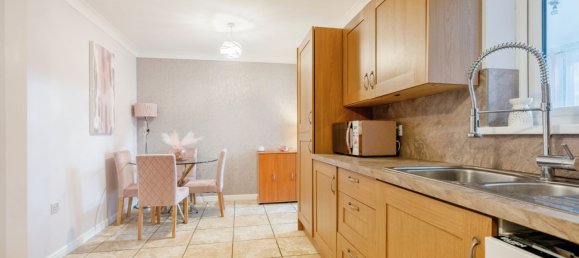 Casa T5 em Nelson, United Kingdom N.º 2185 8