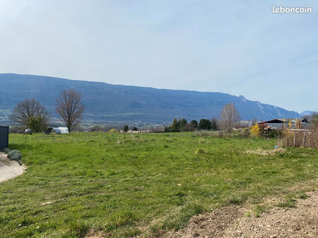 700m² Land in Chambery, France No. 205874