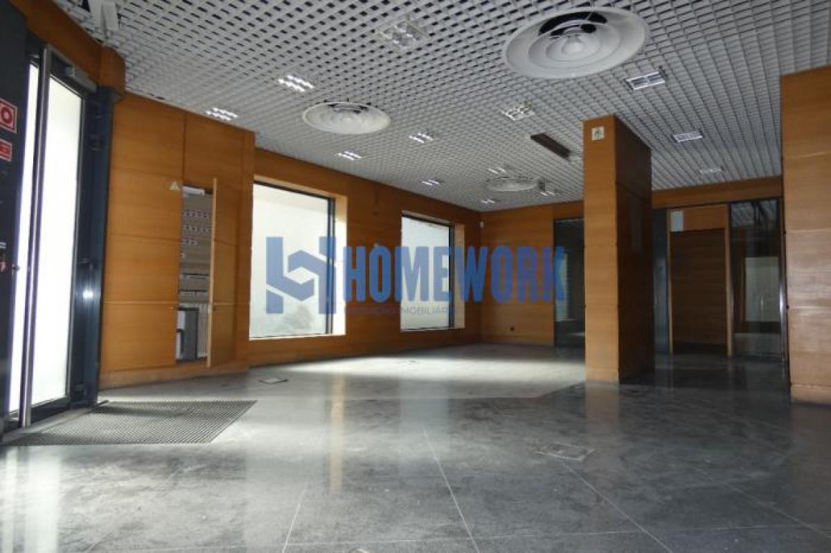 Laden in Palmela, Portugal 119m², Nr. 8408