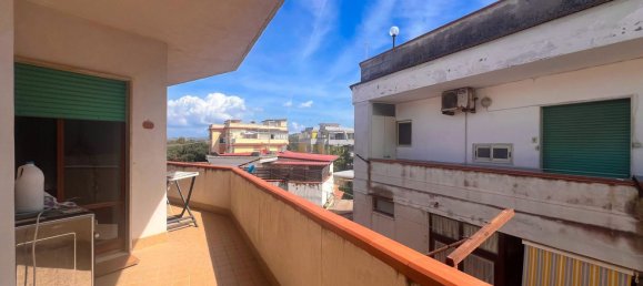 3 bedrooms Apartment in Giugliano in Campania, Italy No. 334779 7