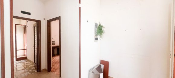 3 bedrooms Apartment in Giugliano in Campania, Italy No. 334779 3