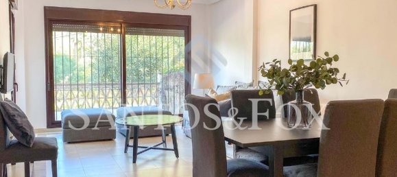 Apartamento de 3 dormitorios en Marbella, Spain No. 98217 2