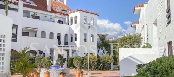 Apartamento de 3 dormitorios en Marbella, Spain No. 98217 6
