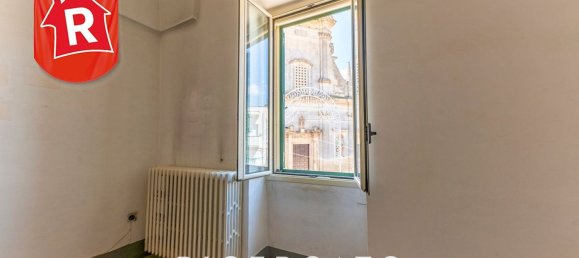 5 rooms Apartment in San Donato di Lecce, Italy No. 280521 3