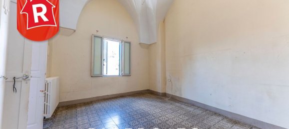 5 rooms Apartment in San Donato di Lecce, Italy No. 280521 13