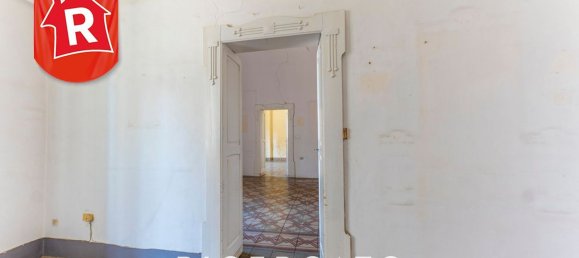 5 rooms Apartment in San Donato di Lecce, Italy No. 280521 5