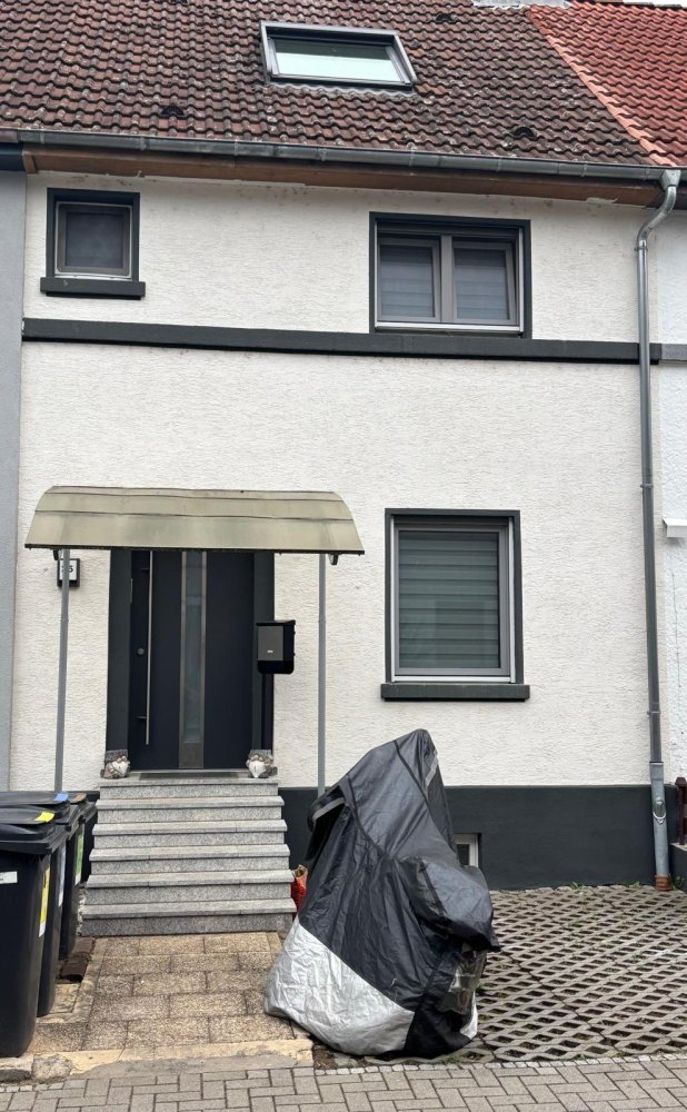 2 bedrooms Townhouse in Wiesbaden, Germany No. 290702