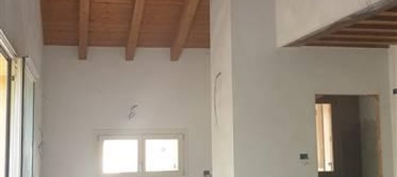8 rooms Apartment in Piacenza, Italy No. 147745 25