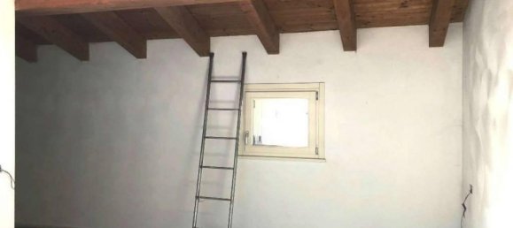8 rooms Apartment in Piacenza, Italy No. 147745 15