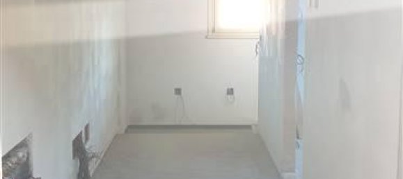 8 rooms Apartment in Piacenza, Italy No. 147745 28