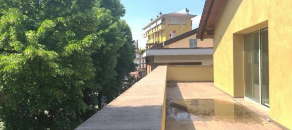 8 rooms Apartment in Piacenza, Italy No. 147745 18
