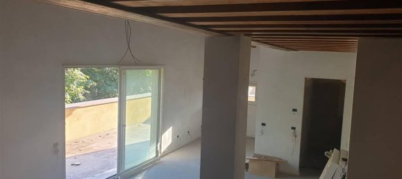 8 rooms Apartment in Piacenza, Italy No. 147745 27