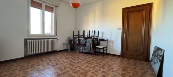 8 rooms House in Cavezzo, Italy No. 88804 34
