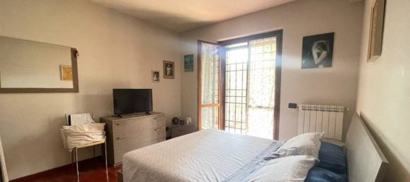 2 bedrooms House in Rome, Italy No. 260145 17