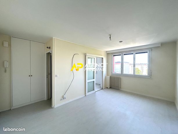 1 chambre Appartement à Bezons, France No. 359107