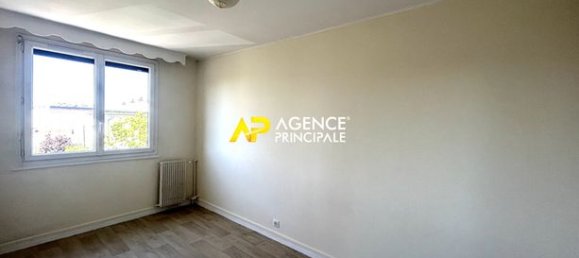 1 chambre Appartement à Bezons, France No. 359107 10