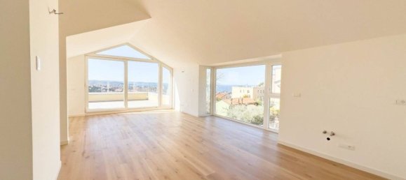 3 غرف نوم بانتهاوس في Trieste, Italy رقم 97547 7