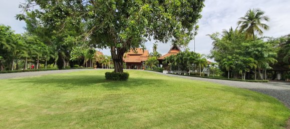 5 bedrooms House in Chiang Mai, Thailand No. 27184 24