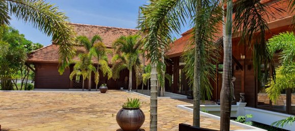 5 bedrooms House in Chiang Mai, Thailand No. 27184 2