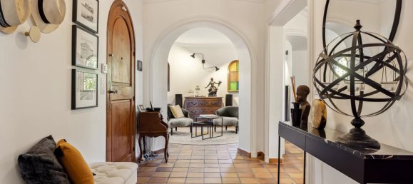 Villa de 4 dormitorios en Antibes, France No. 1446 10