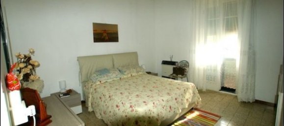 Studio in Ameglia, Italy No. 131994 4