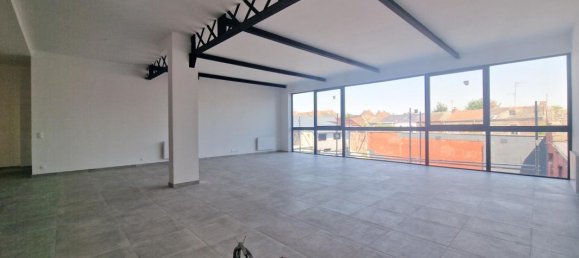 3 bedrooms Apartment in Roubaix, France No. 240843 8