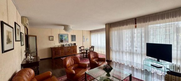 4-salle Appartement à Verona, Italy No. 289714 7