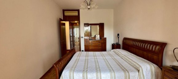 4-salle Appartement à Verona, Italy No. 289714 21