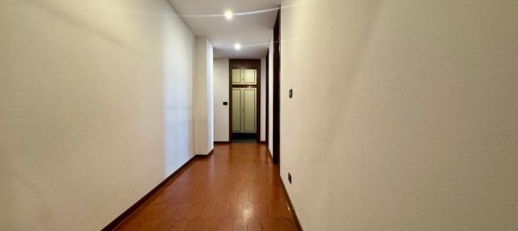 4-salle Appartement à Verona, Italy No. 289714 17