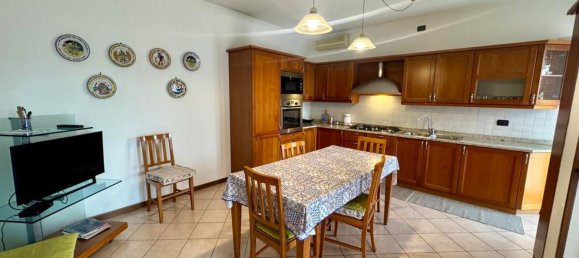 4-salle Appartement à Verona, Italy No. 289714 10